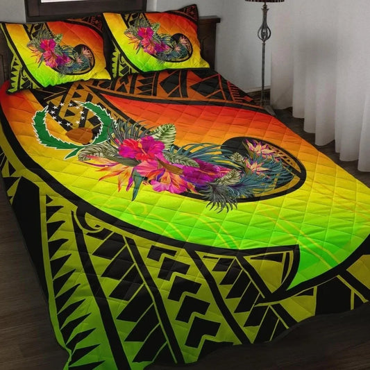 Pohnpei Quilt Bed Set - Polynesian Hook And Hibiscus (Reggae)