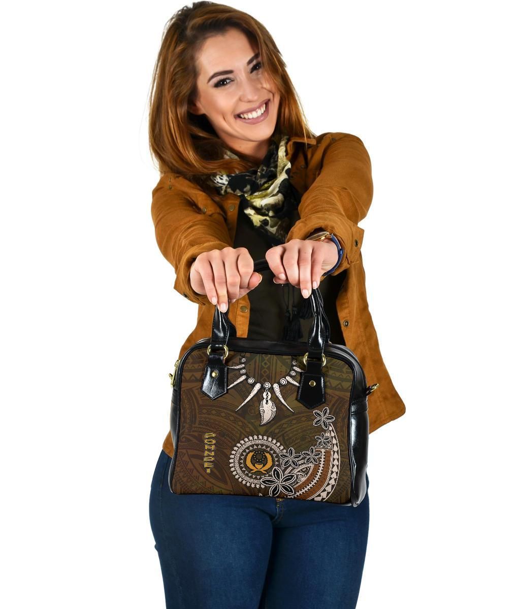 Pohnpei Shoulder Handbag - Polynesian Boar Tusk