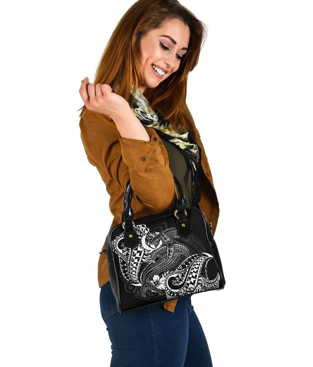 Pohnpei Shoulder Handbag - White Shark Polynesian Tattoo