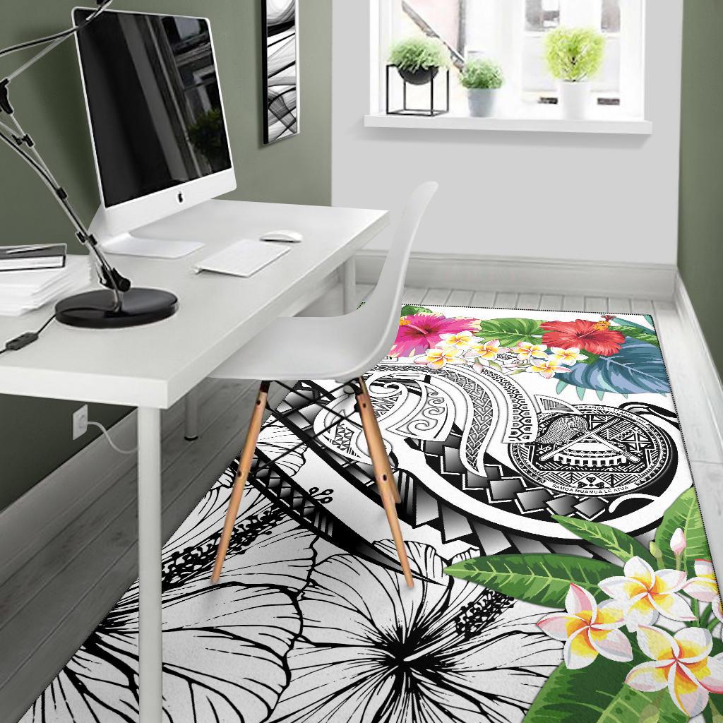 Polynesian American Samoa Area Rug - Summer Plumeria (White)