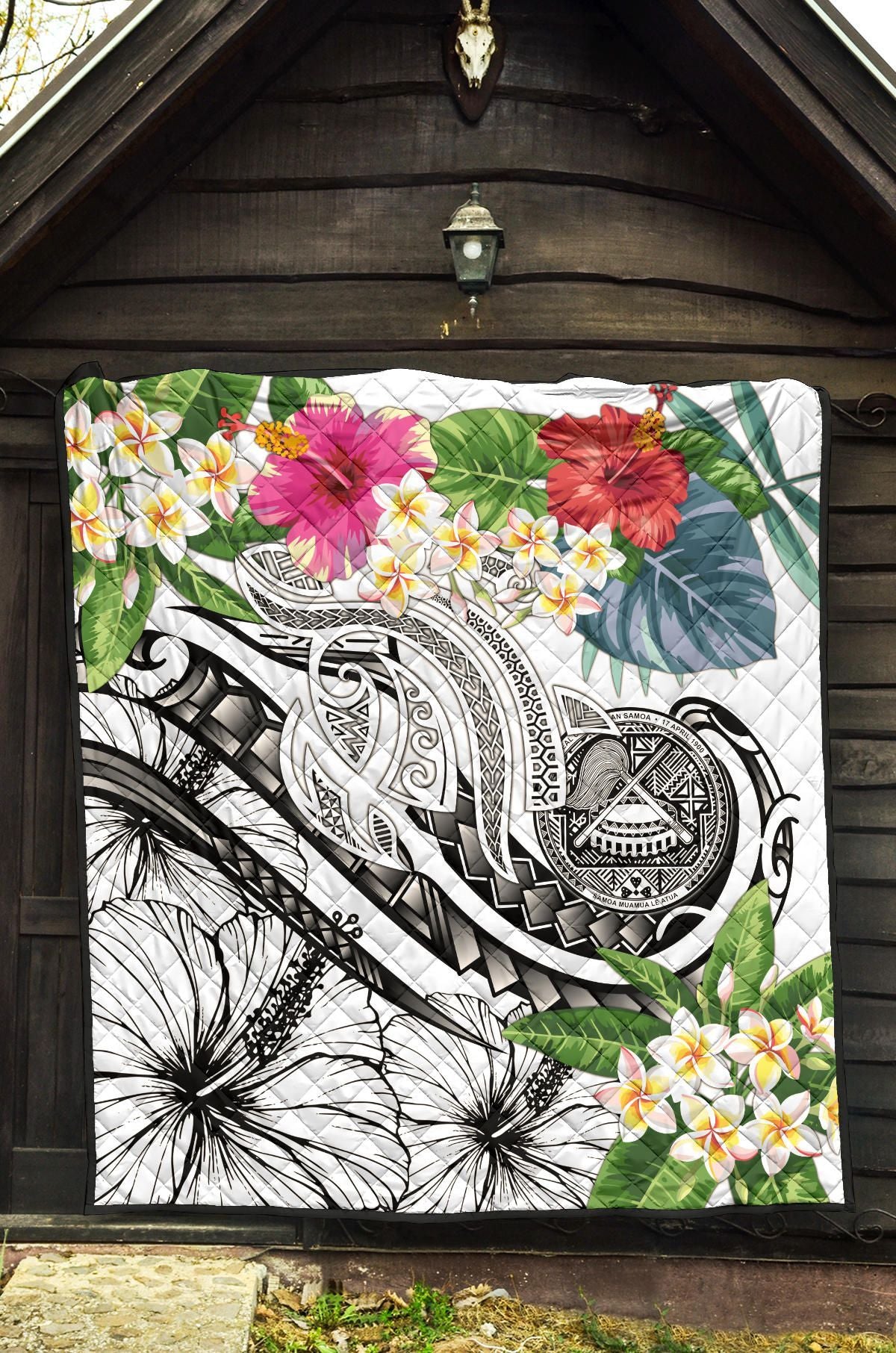 Polynesian American Samoa  Premium Quilt - Summer Plumeria (White)