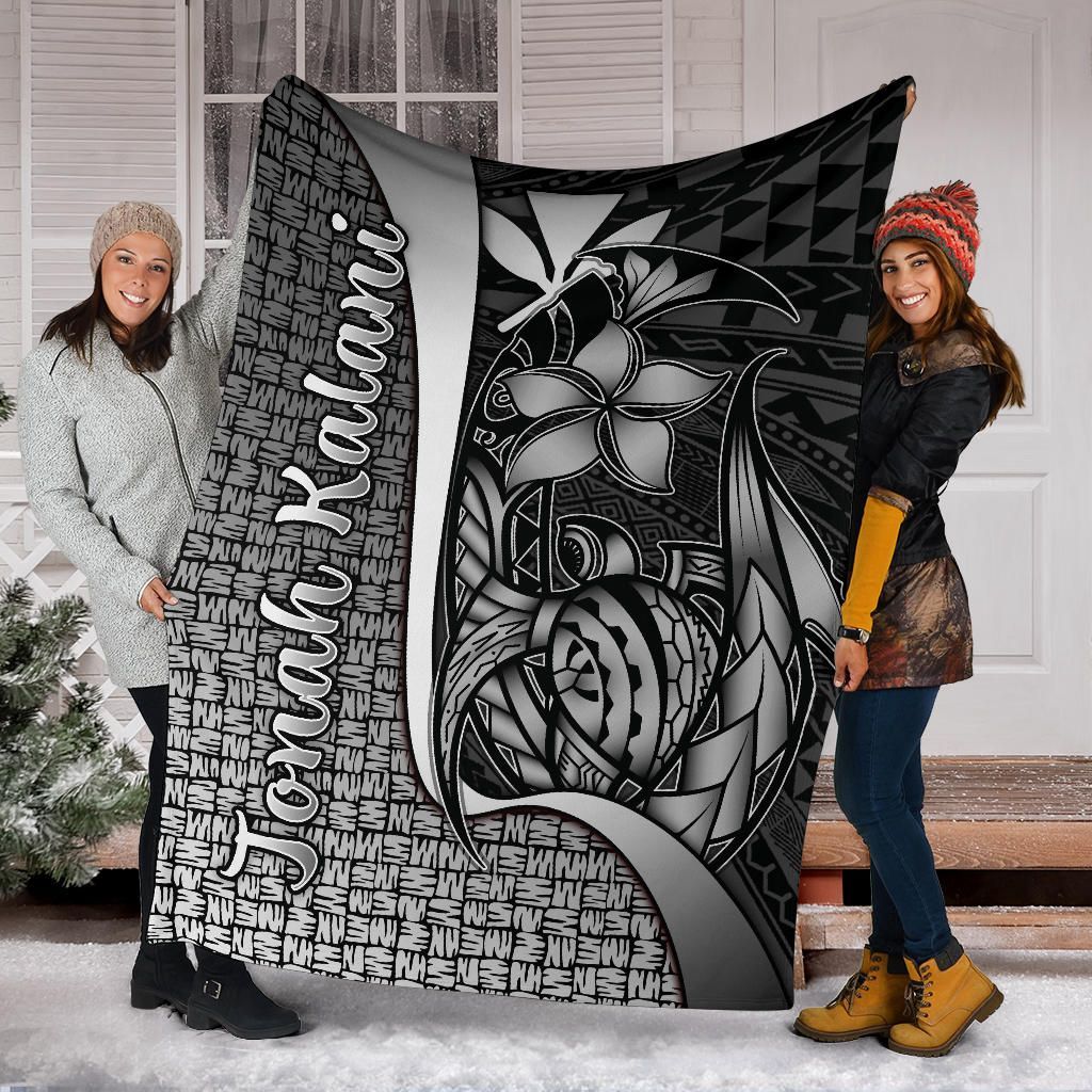 Polynesian Hawaii Jonah Kalani Premium Blanket White - Turtle with Hook