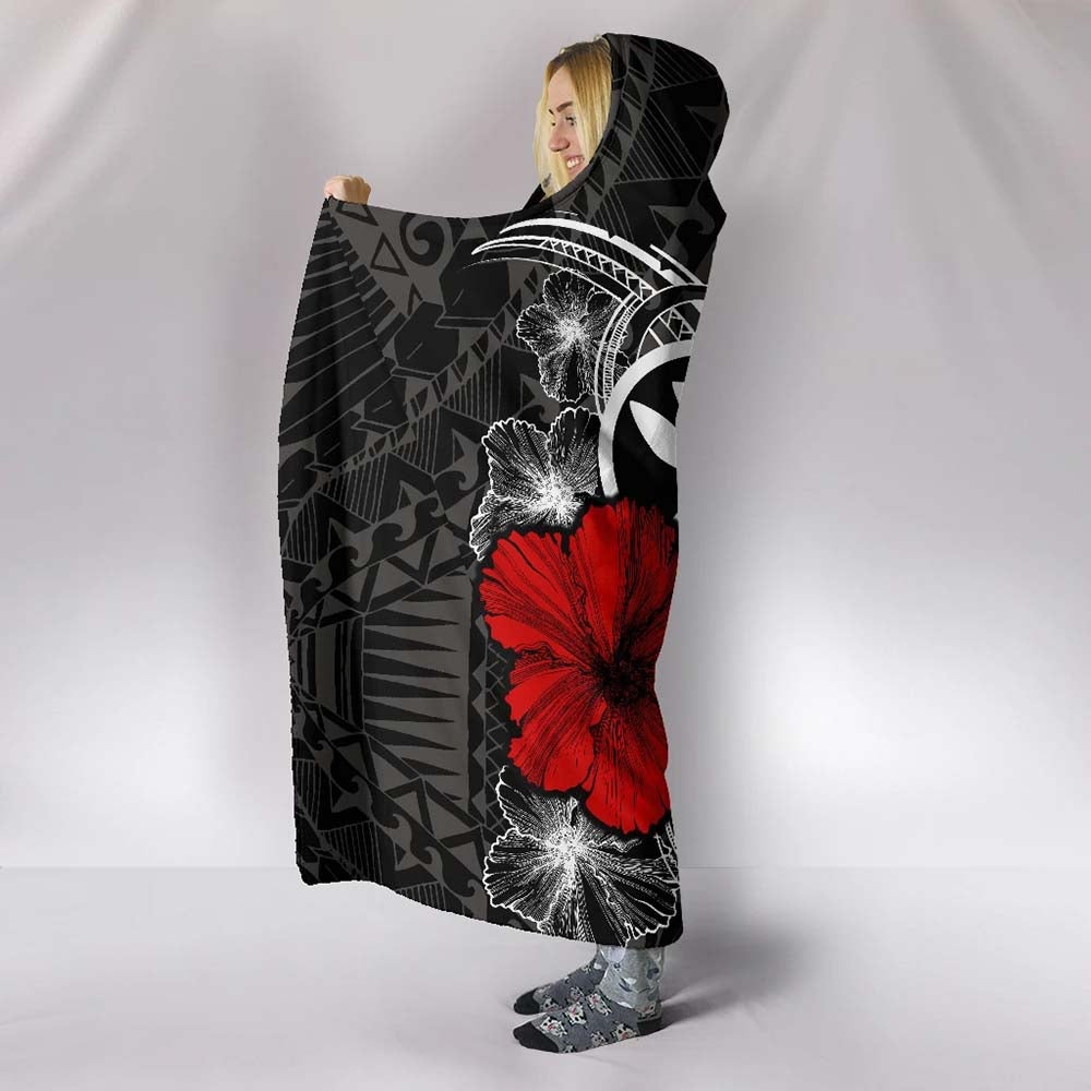 Polynesian Hawaii Kanaka Maoli Hooded Blanket - Humpback Whale with Hibiscus (White)