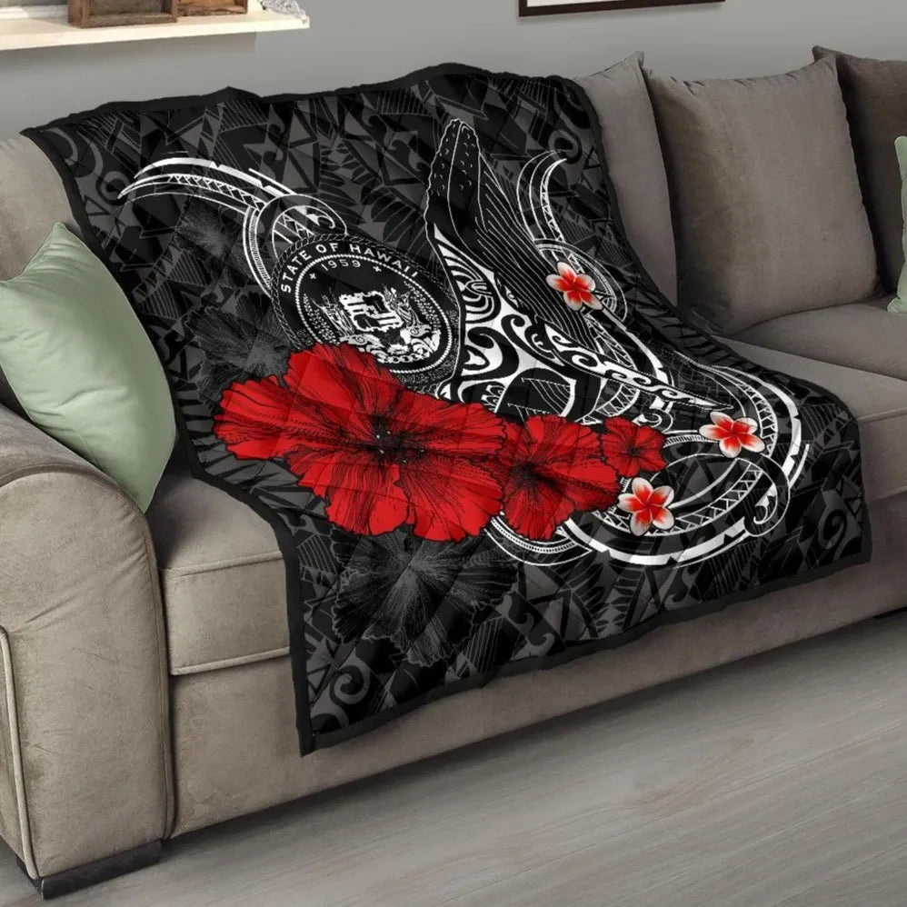 Polynesian Hawaii Premium Quilt - Humpback Whale with Hibiscus (White)