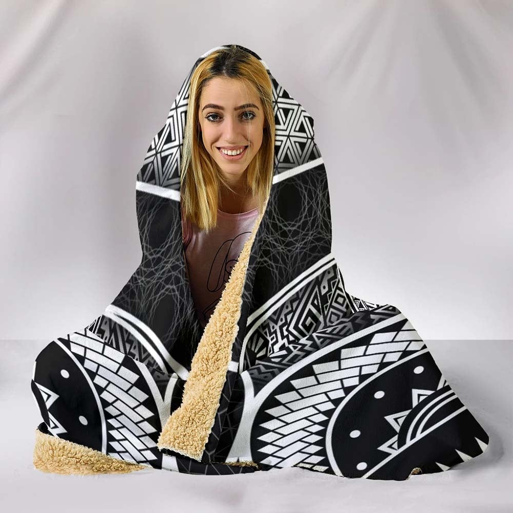 Polynesian Hooded Blankets - American Samoa Coat Of Arm With Poly Patterns