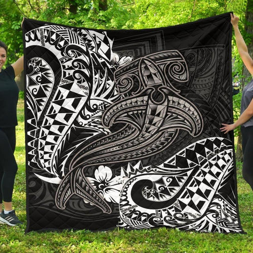 Polynesian Premium Quilt - White Shark Polynesian Tattoo