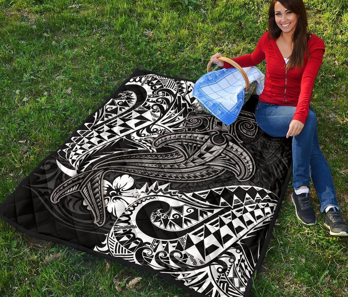Polynesian Premium Quilt - White Shark Polynesian Tattoo