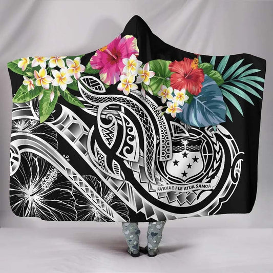 Polynesian Samoa Hooded Blanket - Summer Plumeria (Black)