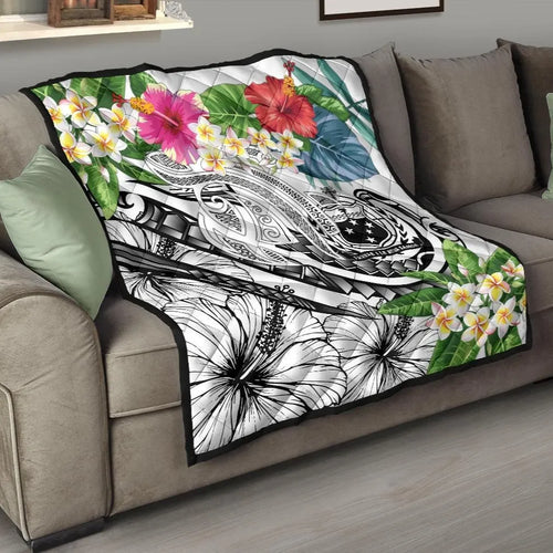 Polynesian Samoa Premium Quilt - Summer Plumeria (White)