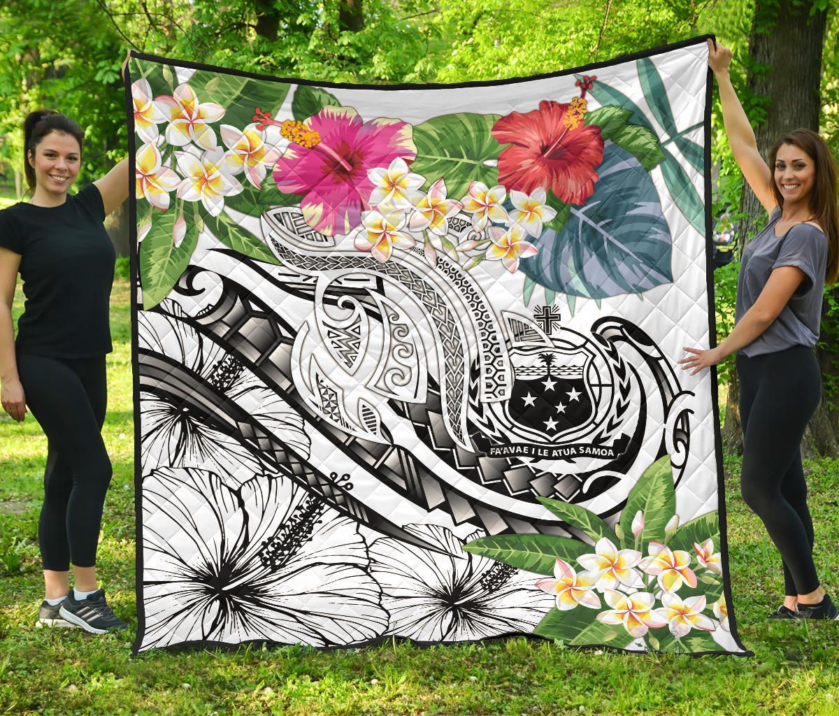 Polynesian Samoa Premium Quilt - Summer Plumeria (White)