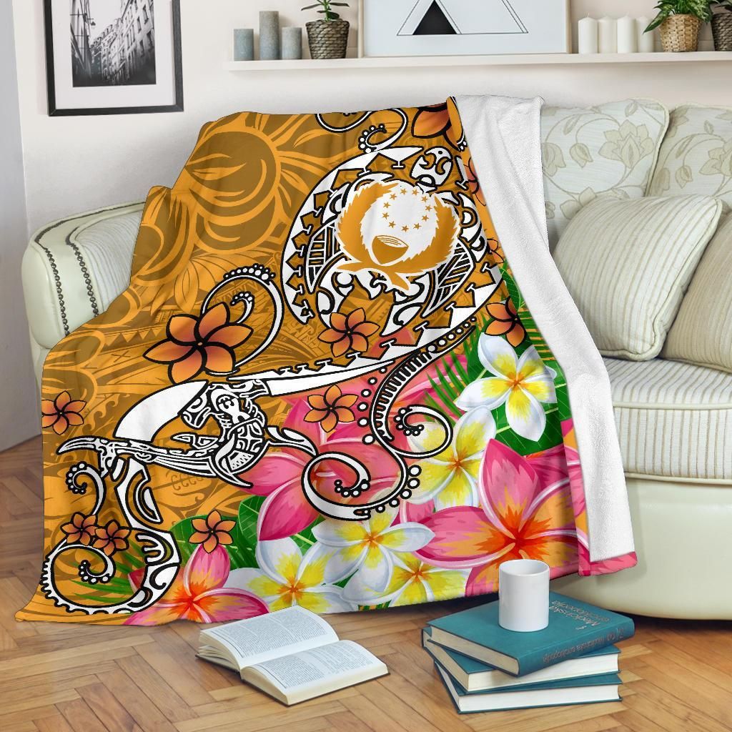 Pohnpei Premium Blanket - Turtle Plumeria (Gold)