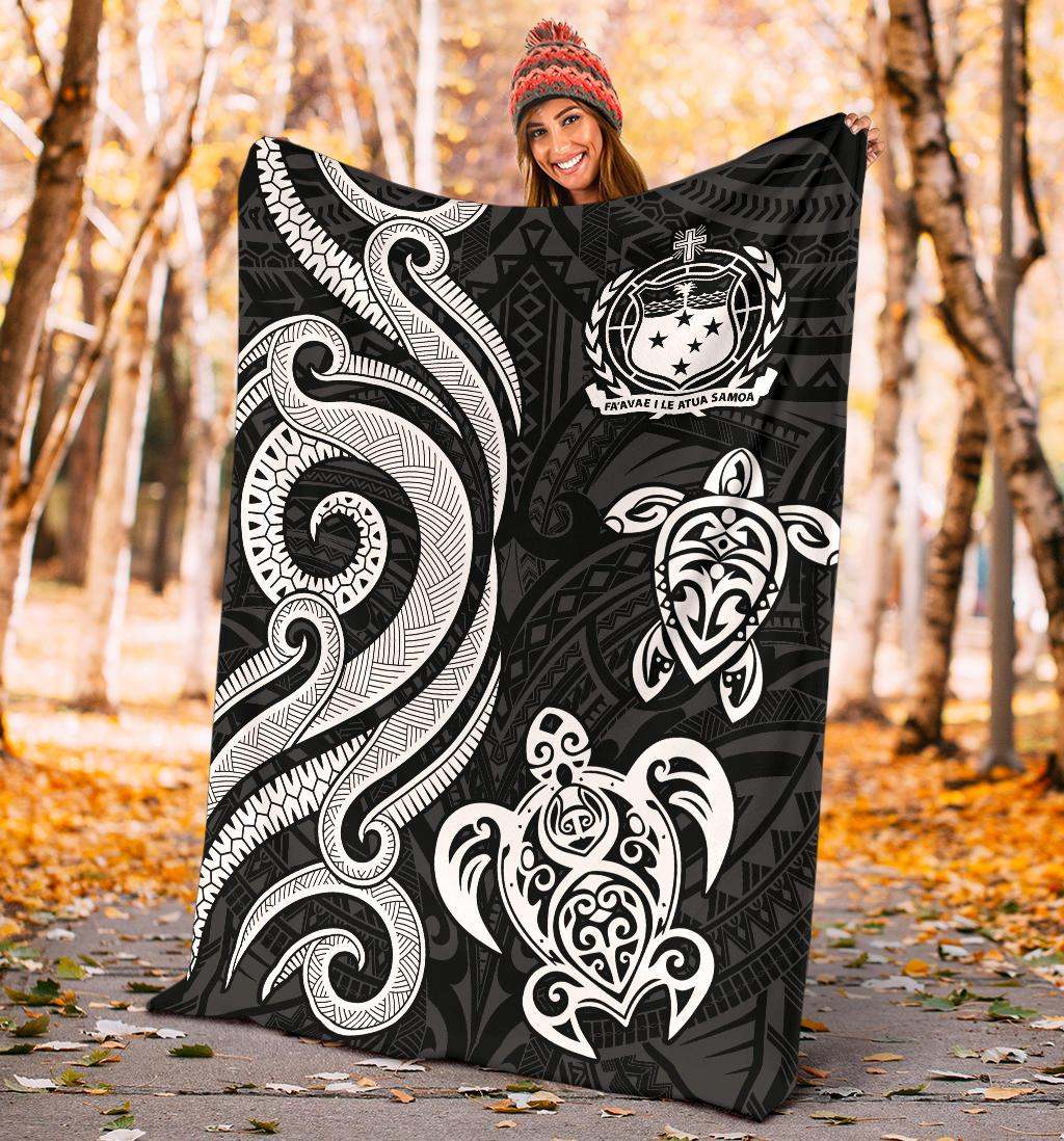Samoa Polynesian Premium Blanket - White Tentacle Turtle