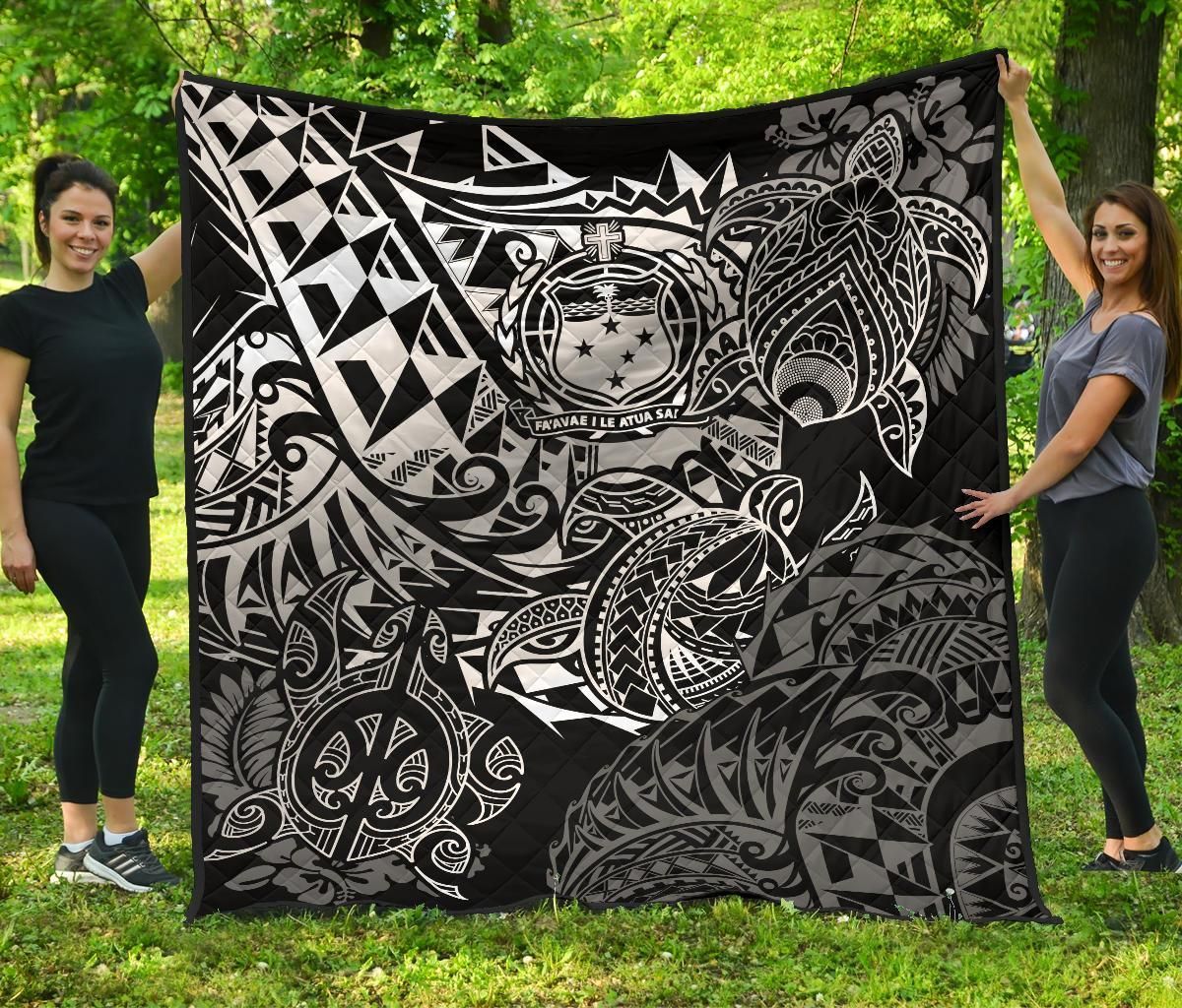 Samoa Polynesian Premium Quilt - White Turtle Flowing