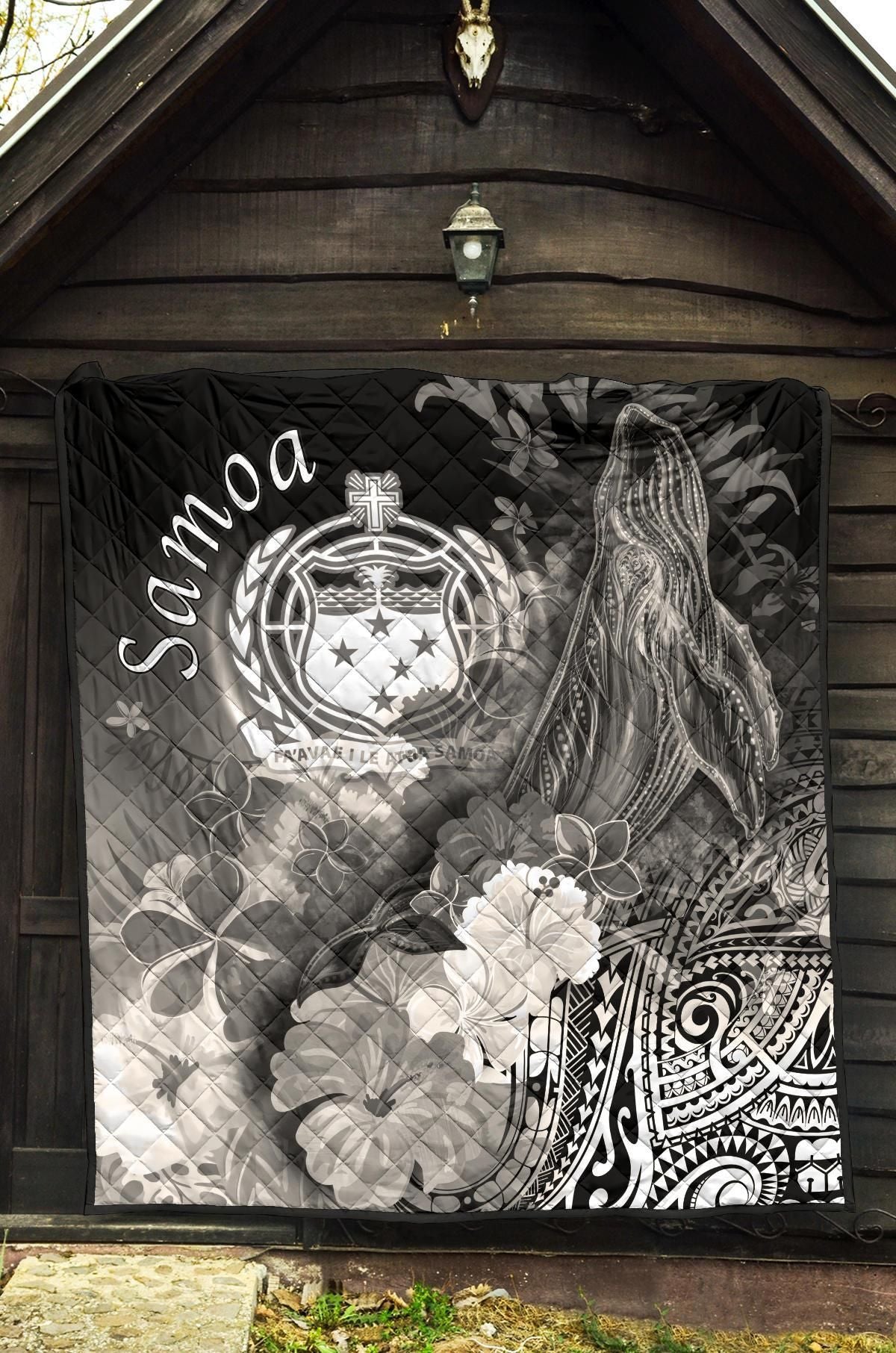 Samoa Premium Quilt - Humpback Whale with Tropical Flowers (White)