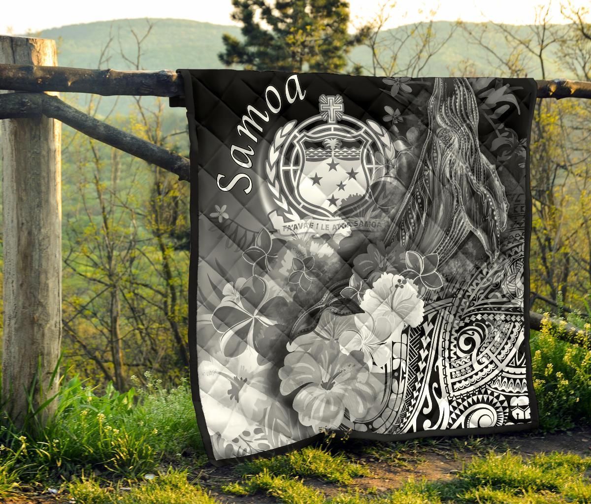 Samoa Premium Quilt - Humpback Whale with Tropical Flowers (White)