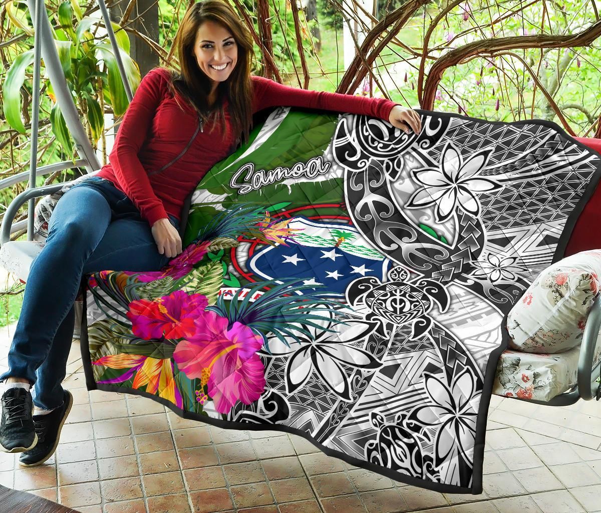 Samoa Premium Quilt White - Turtle Plumeria Banana Leaf