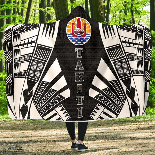 Tahiti Hooded Blanket - Polynesian Tattoo Black