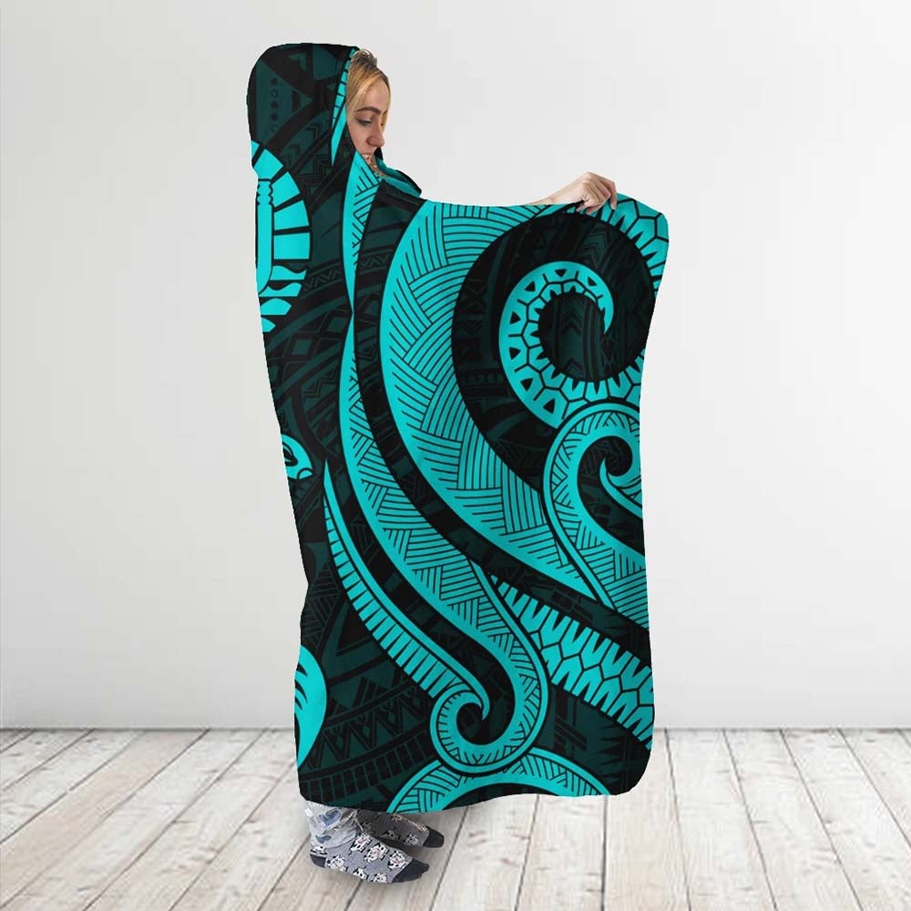 Tahiti Hooded Blanket - Turquoise Tentacle Turtle