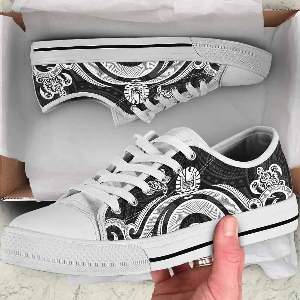 Tahiti Low Top Canvas Shoes - White Tentacle Turtle