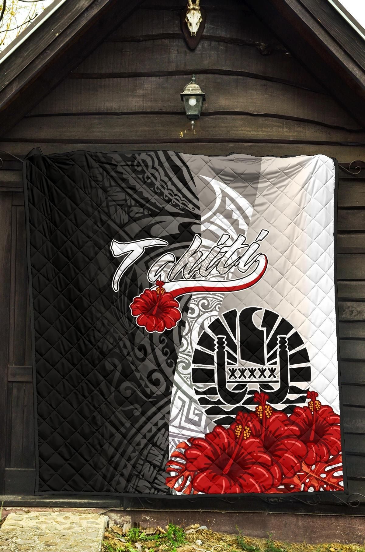 Tahiti Polynesian Premium Quilt - Coat Of Arm With Hibiscus White