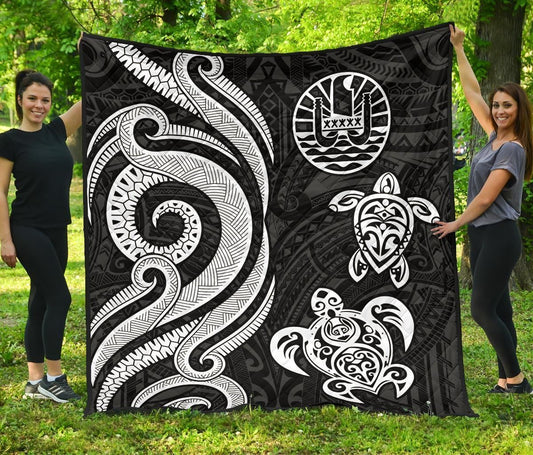 Tahiti Polynesian Premium Quilt - White Tentacle Turtle