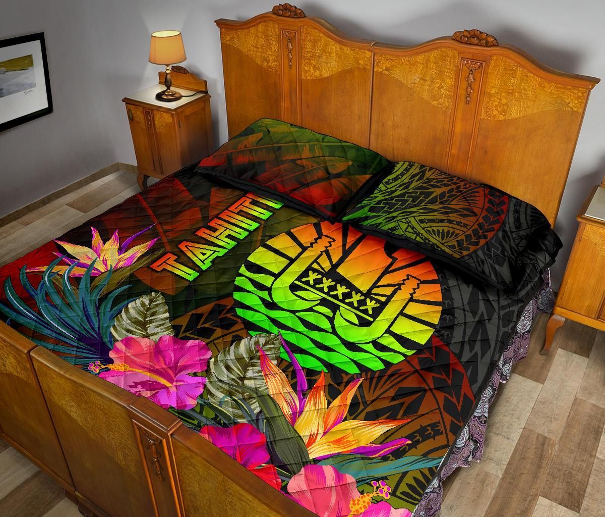 Tahiti Polynesian Quilt Bed Set - Hibiscus and Banana Leaves