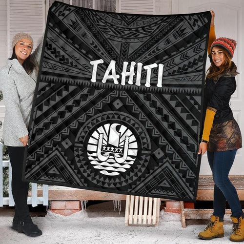 Tahiti Premium Quilt - Tahiti Seal In Polynesian Tattoo Style (Black)