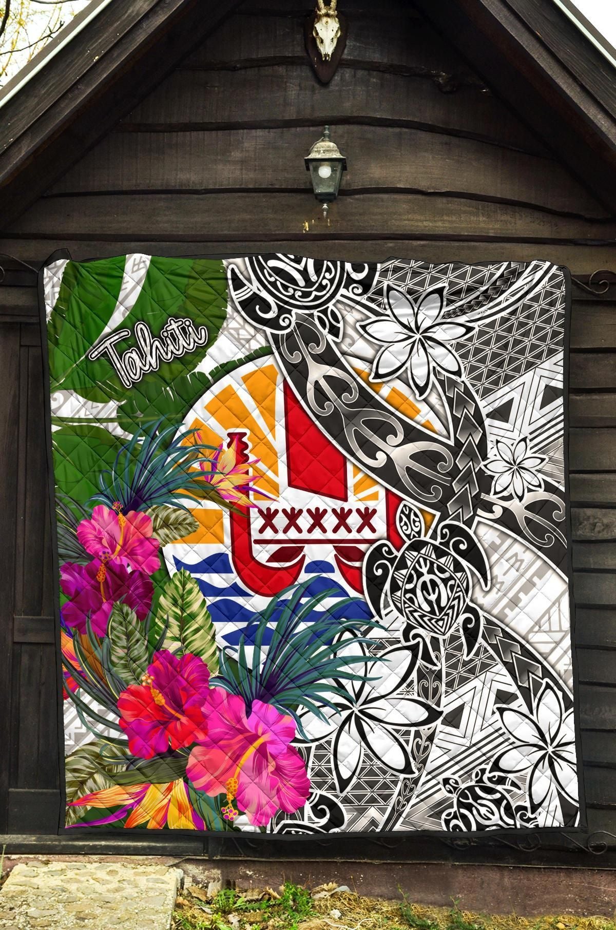 Tahiti Premium Quilt White - Turtle Plumeria Banana Leaf