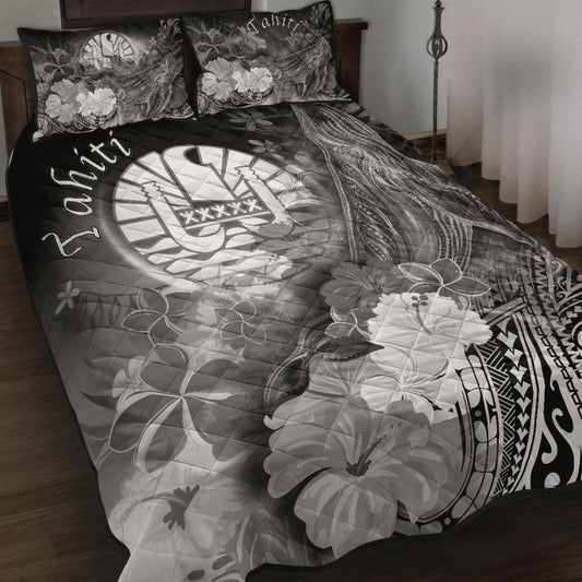 Tahiti Quilt Bed Set - Humpback Whale with Tropical Flowers (White)