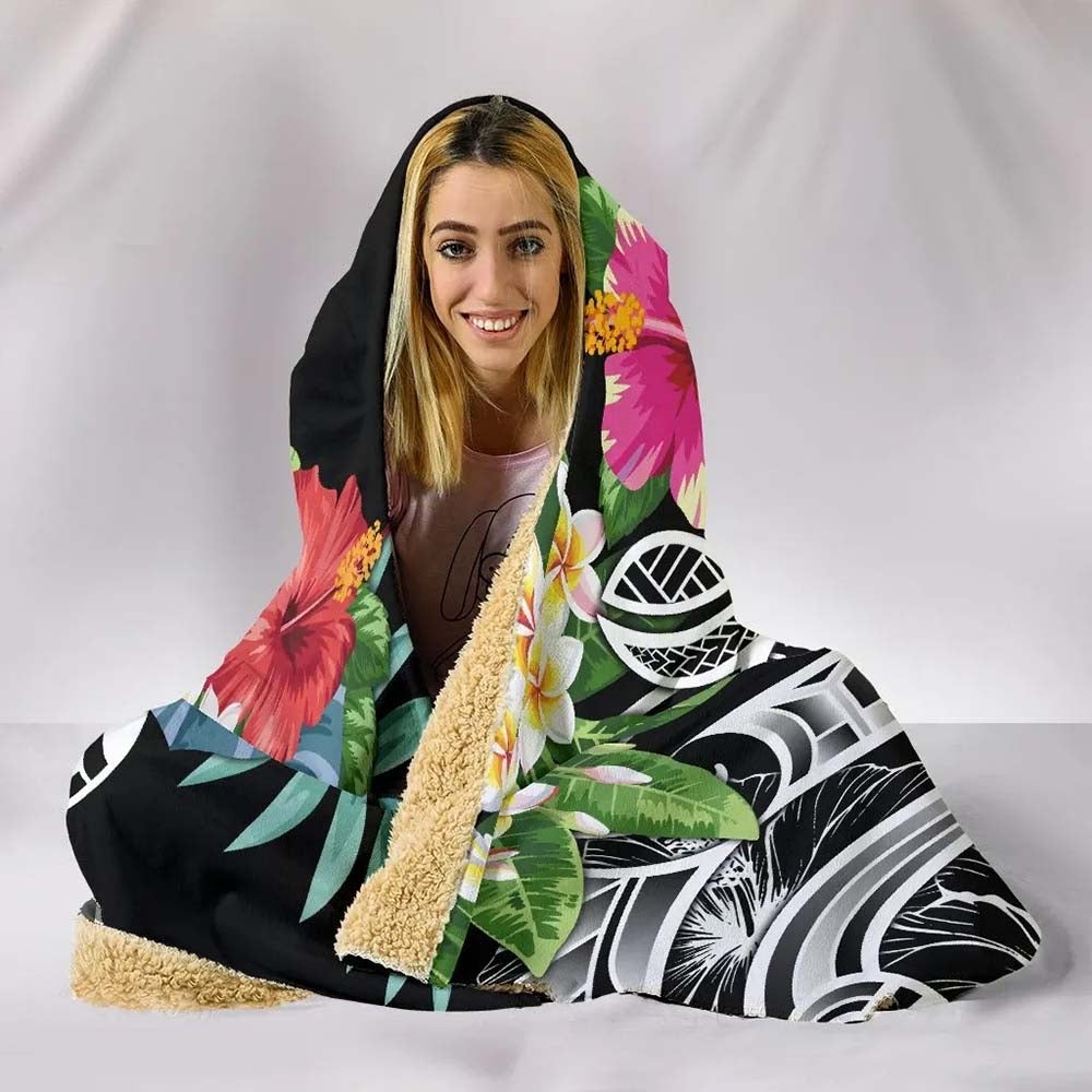The Philippines Hooded Blanket - Summer Plumeria (Black)