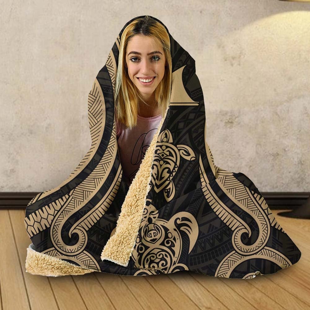 Tokelau Hooded Blanket - Gold Tentacle Turtle