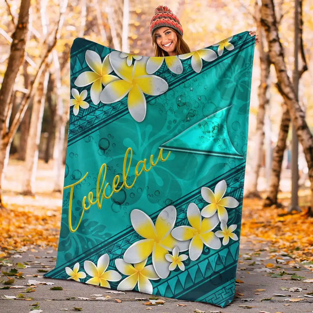 Tokelau Polynesian Blanket - Plumeria With Blue Ocean