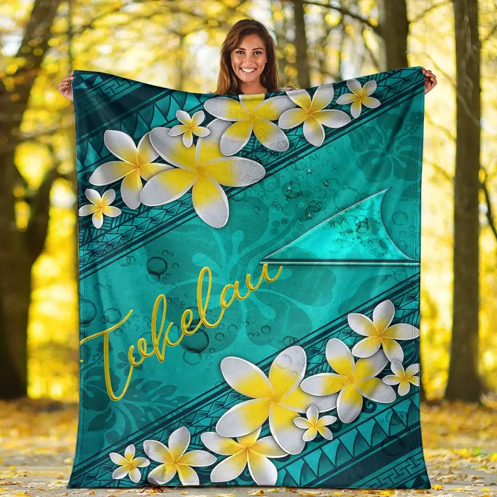 Tokelau Polynesian Blanket - Plumeria With Blue Ocean