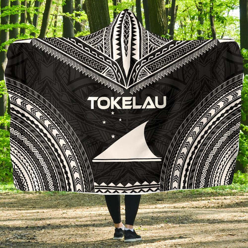 Tokelau Polynesian Chief Hooded Blanket - Black Version