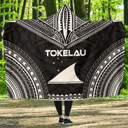 Tokelau Polynesian Chief Hooded Blanket - Black Version