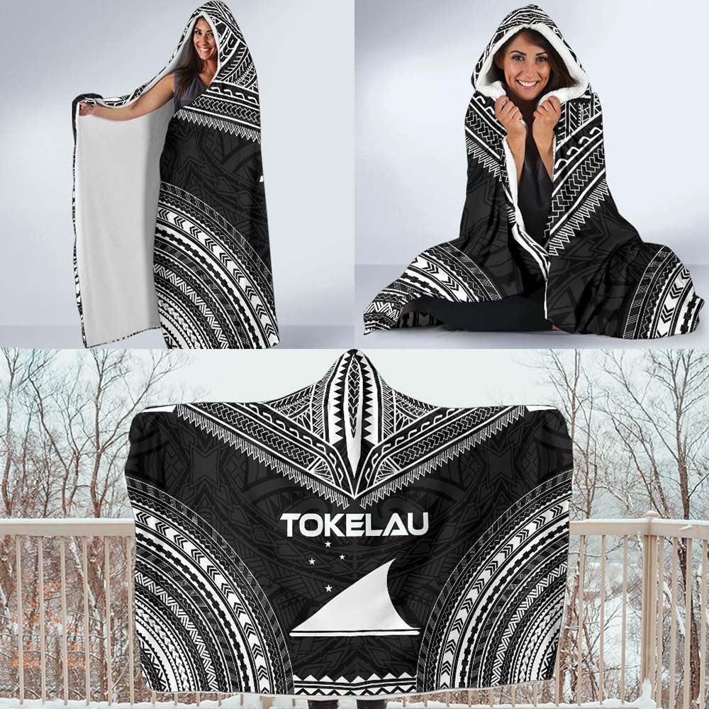 Tokelau Polynesian Chief Hooded Blanket - Black Version