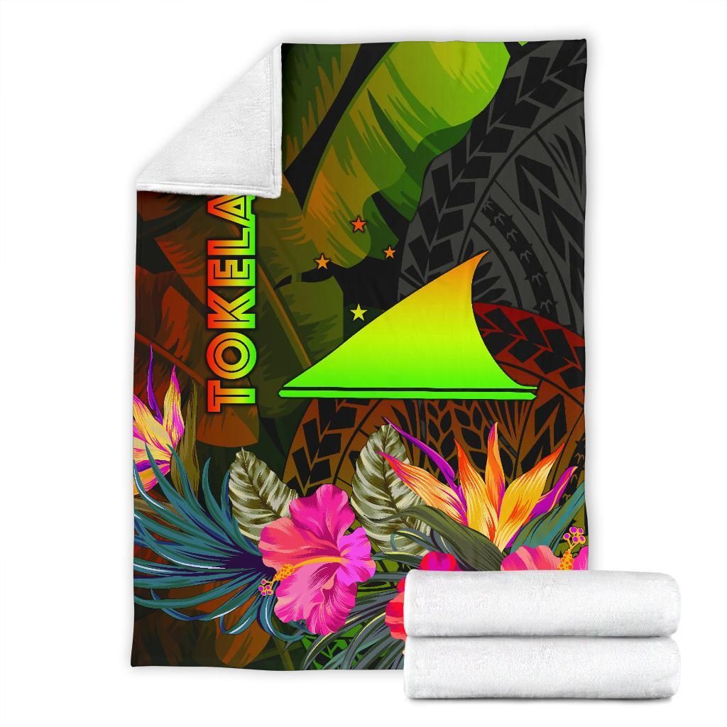 Tokelau Polynesian Premium Blanket - Hibiscus and Banana Leaves