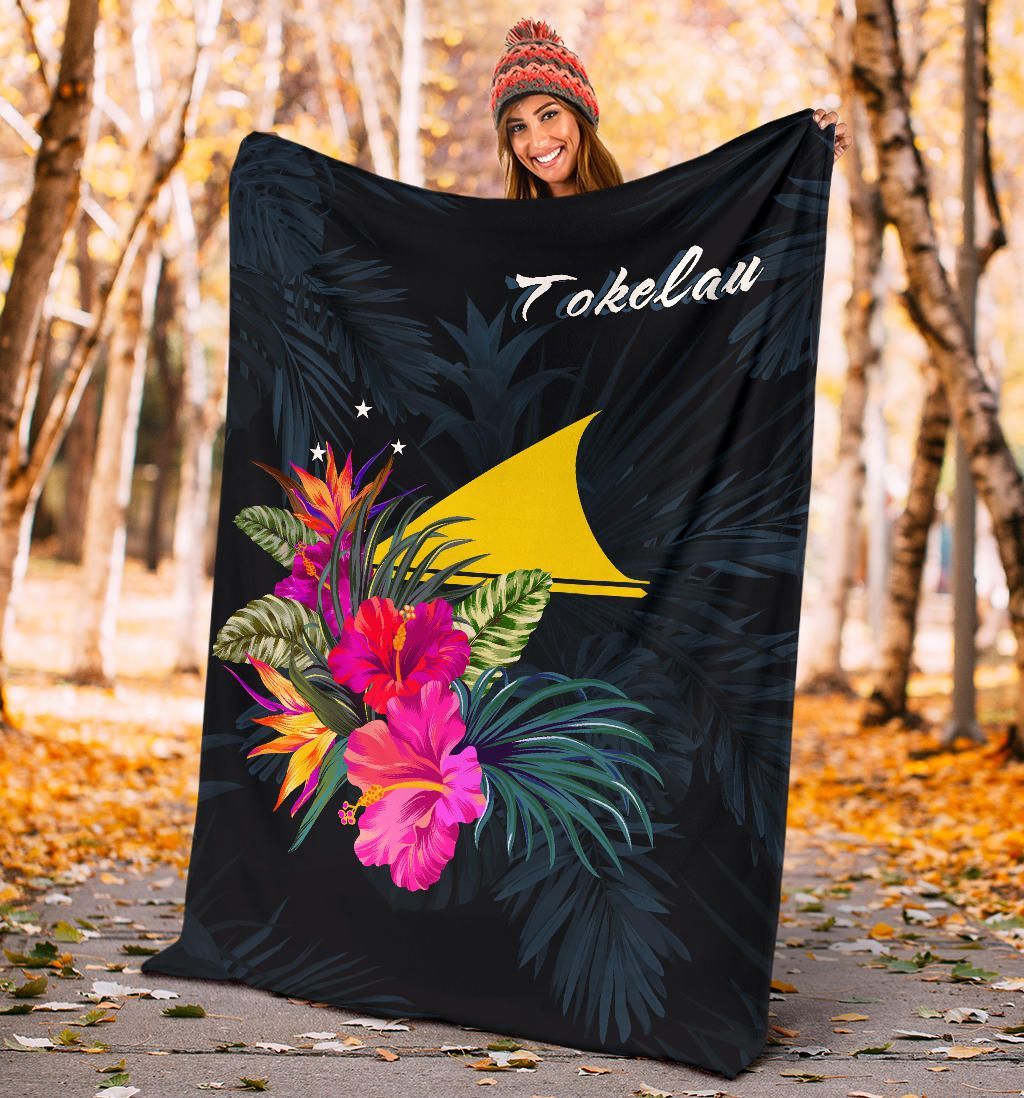 Tokelau Polynesian Premium Blanket - Tropical Flower