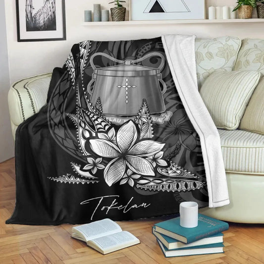 Tokelau Premium Blanket - Fish With Plumeria Flowers Style