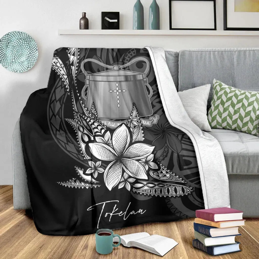Tokelau Premium Blanket - Fish With Plumeria Flowers Style
