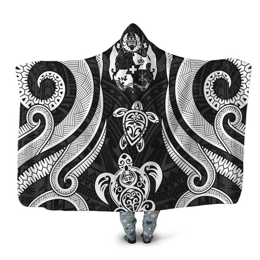 Tonga Hooded Blanket - White Tentacle Turtle