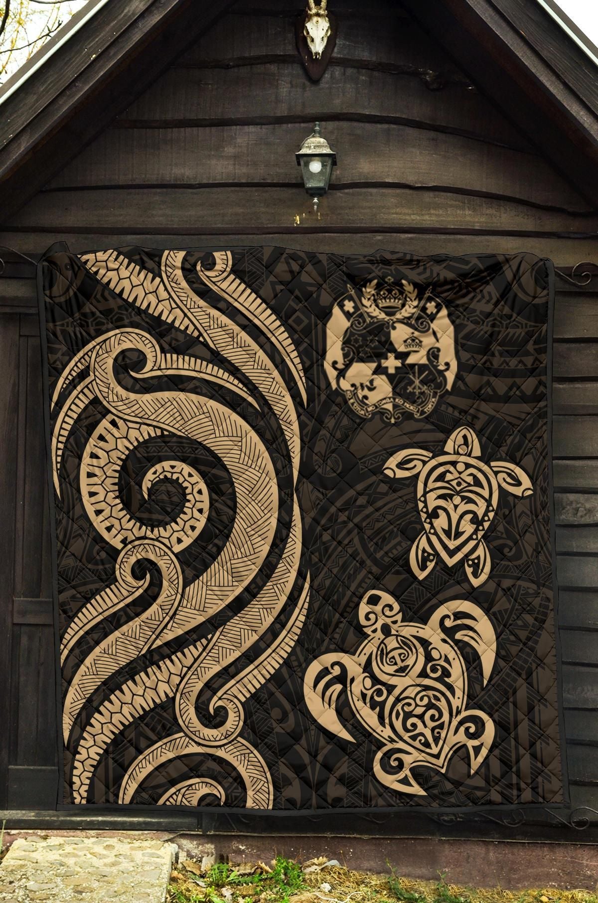 Tonga Polynesian Premium Quilt - Gold Tentacle Turtle
