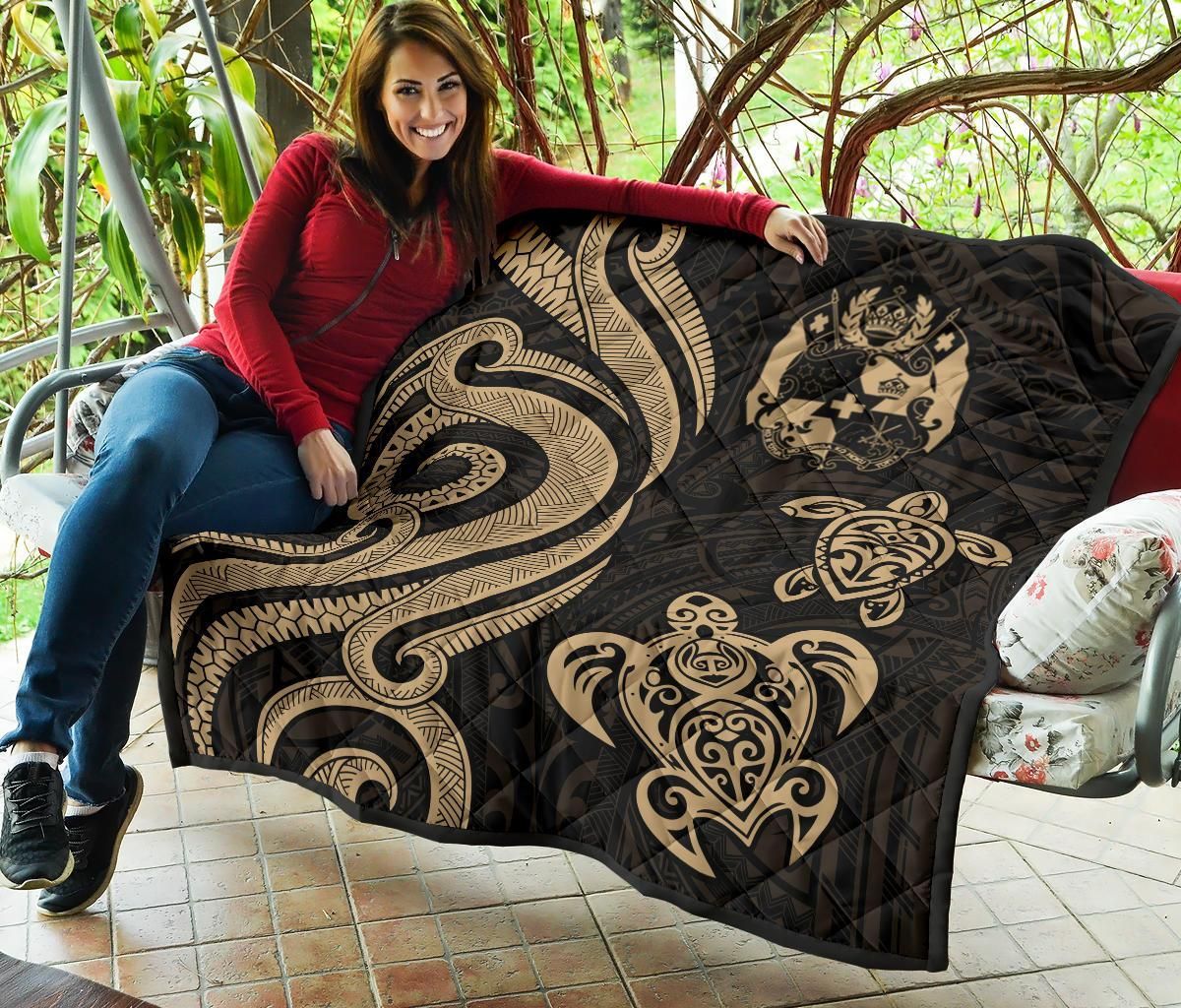 Tonga Polynesian Premium Quilt - Gold Tentacle Turtle