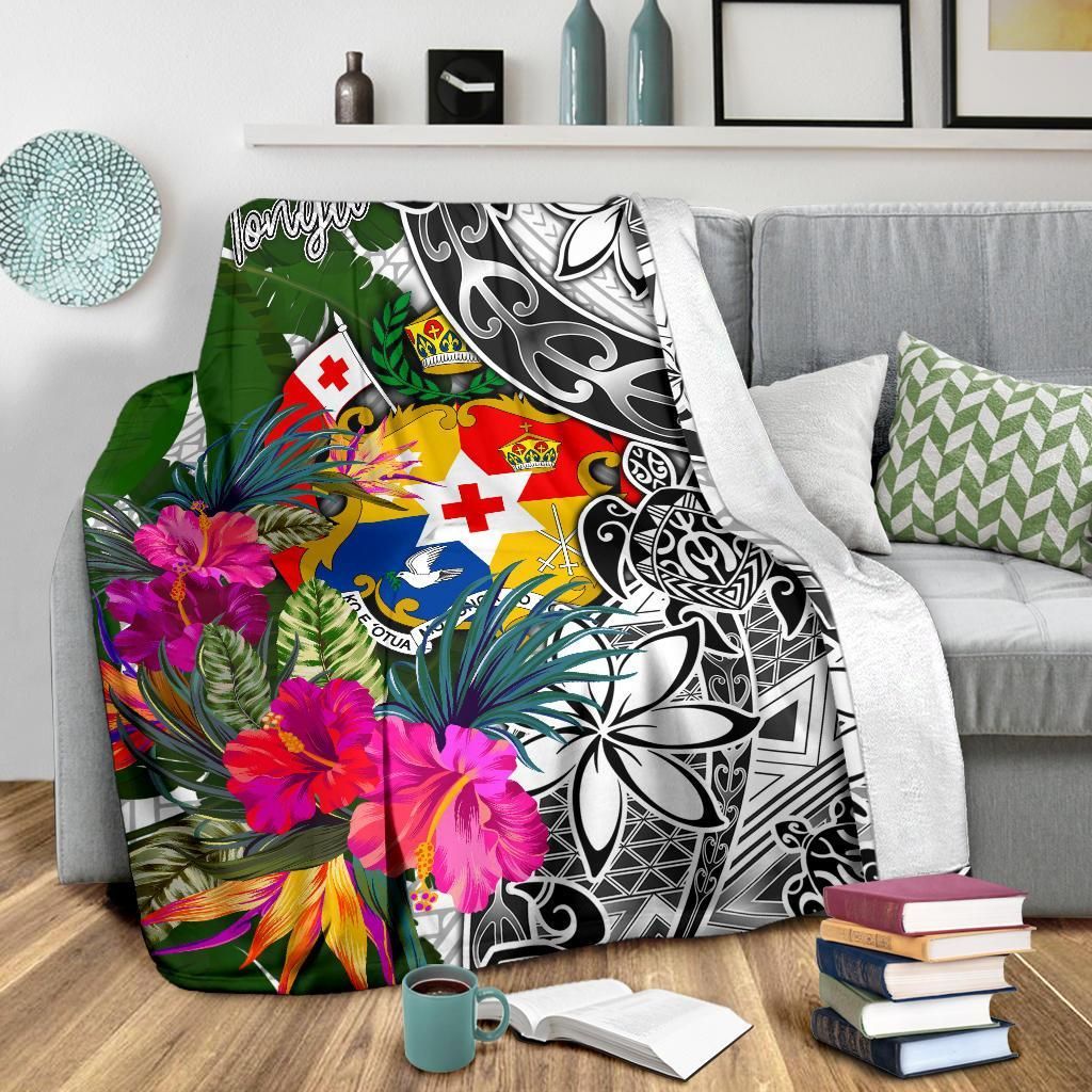 Tonga Premium Blanket White - Turtle Plumeria Banana Leaf