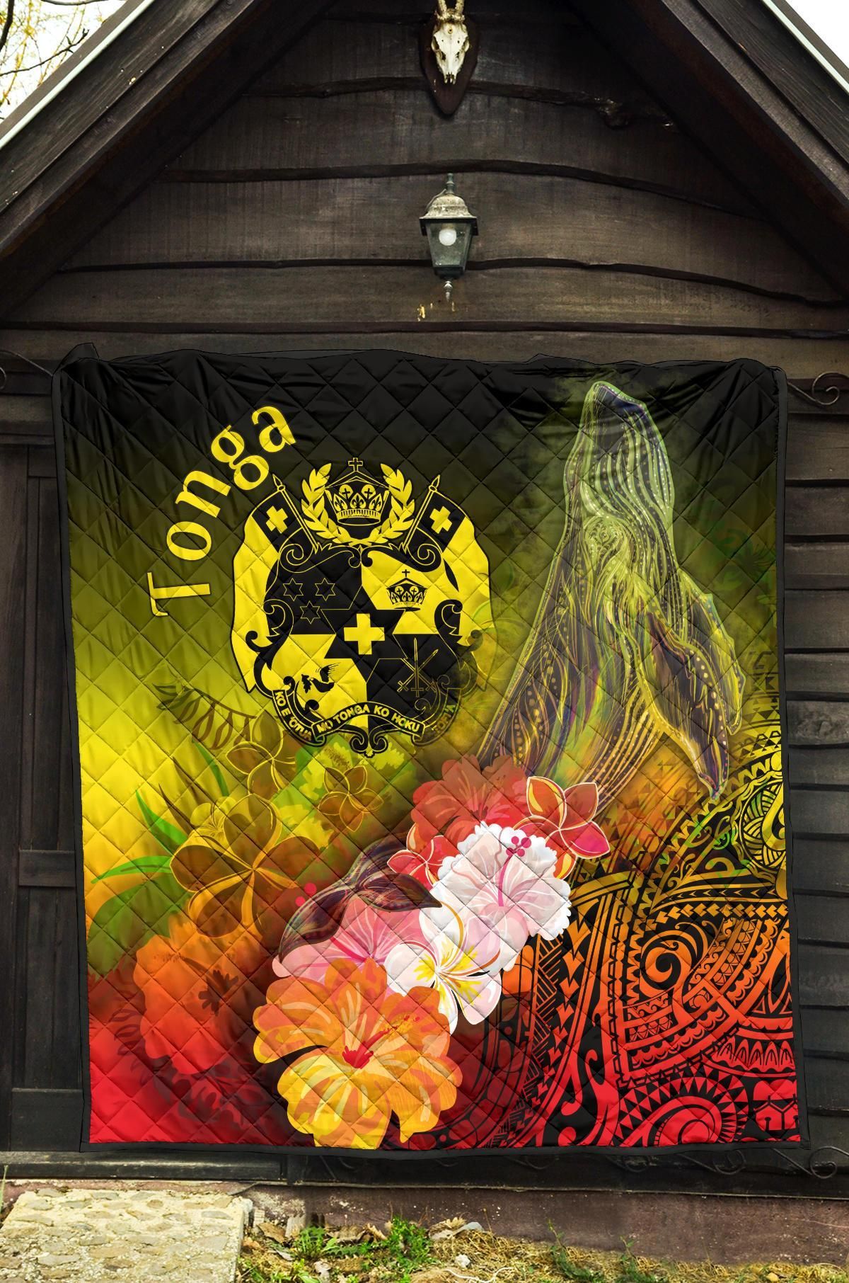 Tonga Premium Quilt - Humpback Whale with Tropical Flowers (Yellow)
