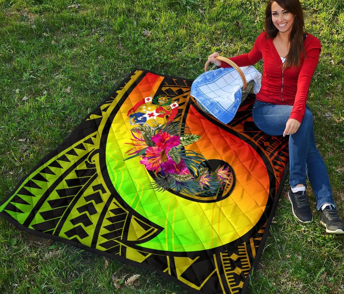 Tonga Premium Quilt - Polynesian Hook And Hibiscus ( Reggae)