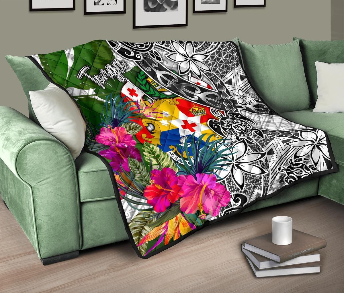 Tonga Premium Quilt White - Turtle Plumeria Banana Leaf