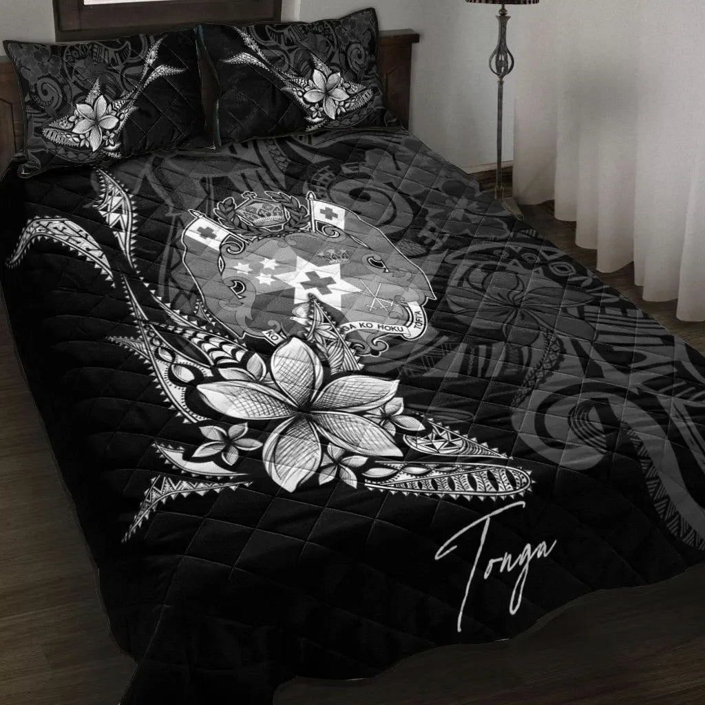 Tonga Quilt Bed Set - Fish With Plumeria Flowers Style