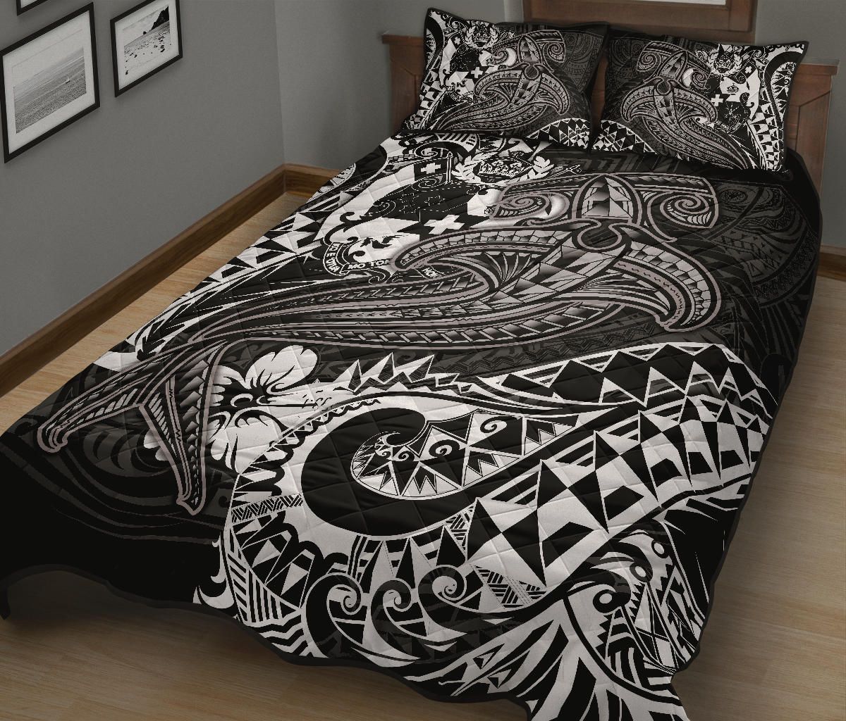 Tonga Quilt Bed Set - White Shark Polynesian Tattoo