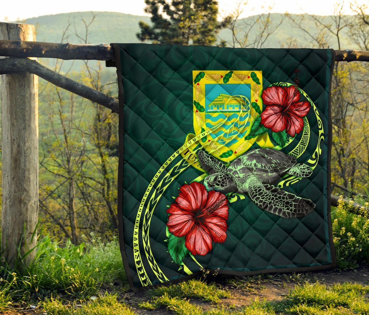 Tuvalu Polynesian Premium Quilt - Green Turtle Hibiscus